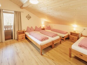 Internet - Bauernwohnung by Interhome (La Villa/Stern)