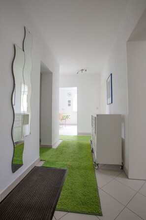 Interior - in Stadtrandlage mit guter Anbindung, sowie eigener Terrasse und Garten by Interhome (Dresden)