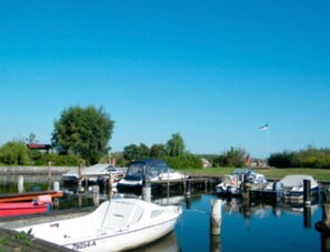 Marina - mit Blick auf das Wasser by Interhome (Altwarp)