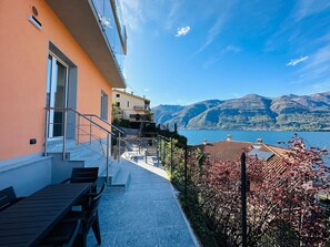Outdoor dining - mit Blick auf den Comer See by Interhome (Lezzeno)