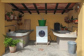 Property grounds - The Granaries - Apartment 9 - Farmhouse Bella Valle (Toscana)