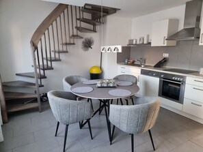 Fridge, microwave, oven, dishwasher - Sieben Meere by Interhome (Sassnitz)