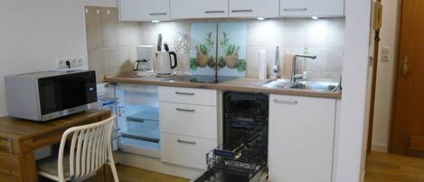 Fridge, microwave, oven, dishwasher