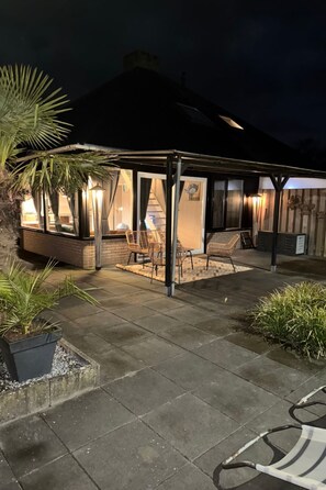 Terrace/patio - "Wellness-Ferienhaus" by Interhome (Stavenisse)