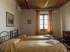 Room - 'Dolcetto' mit Schwimmbad by Interhome (Isola d'Asti)