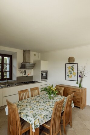 Inside other - Barolo' Wohnung mit Gemeinschaftspool by Interhome (Isola d'Asti)