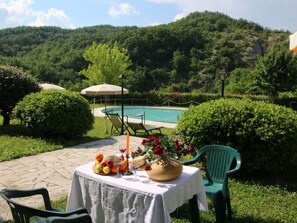 Outdoor dining - Unterkunft in einer Höhle mit Whirlpool by Interhome (Sant'Angelo in Vado)