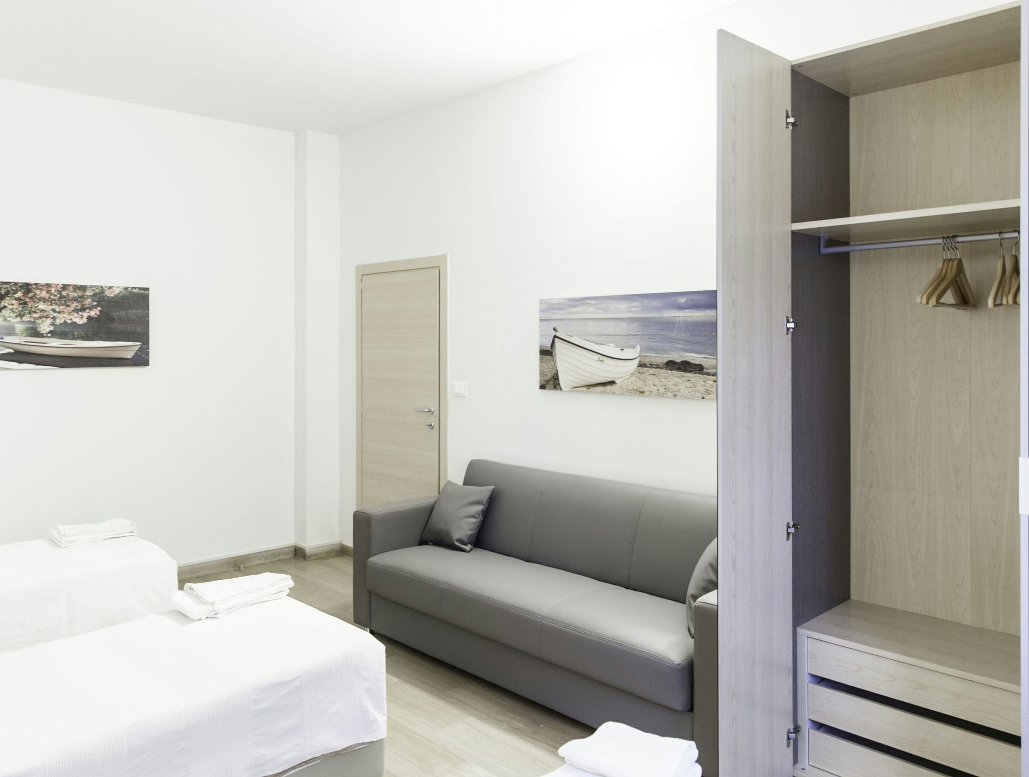 Auf Dem Messegelände 14, In Der Nähe Des Zentrums Und Gegenüber Dem Messegeländ By Interhome - Bologna