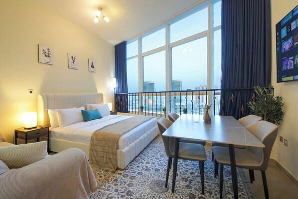 Interior - Silk Valley - Waterfront ST-free parking (Abu Dhabi)