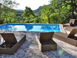 Pool - Istrien Traditionelles Steinhaus 6 by Interhome (Buzet)