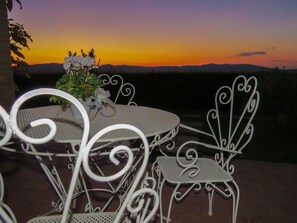 Outdoor dining - Pieve pomaia' Studio mit Gemeinschaftspool by Interhome (Castellina Marittima)