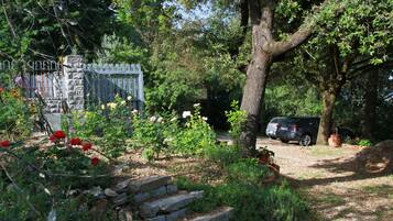 Enceinte de lâhĂ©bergement