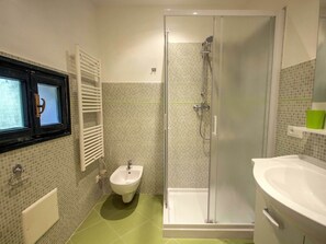 Towels - Wohnung 'Dispensa' mit Terrasse by Interhome (Castellina Marittima)