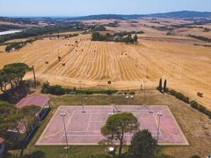 Sports court - Ferienvilla 'Irene' mit privatem Pool by Interhome (Castellina Marittima)