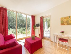 TV - Lampone in San Bernardino Verbano by Interhome (San Bernardino)