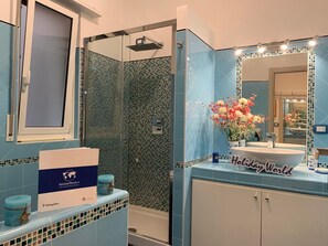 Bathroom - Wohnung 'Sonnenblume' mit Balkon by Interhome (Arenzano)