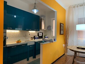 Fridge, microwave, oven, dishwasher - Wohnung 'Sonnenblume' mit Balkon by Interhome (Arenzano)