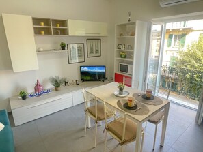 Interior - La Casa della Piazza von Holiday World by Interhome (Savona)