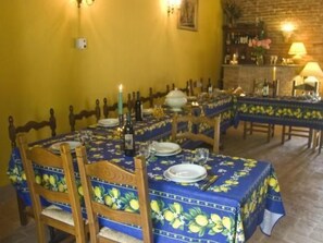 Dining - Wohnung in Palaia mit Großem Garten by Interhome (Palaia)