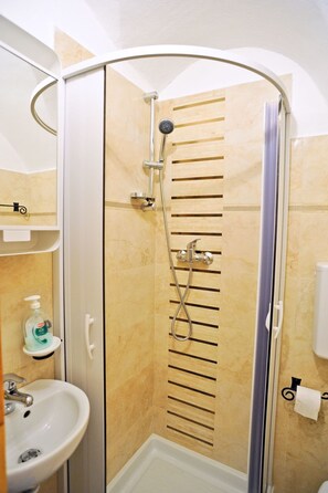 Towels - Panoramawohnung mit Balkon und Terrasse by Interhome (Pigna)