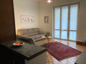 TV - für 6 Personen ca. 110 m² in Cuneo, Piemont (Provinz Cuneo) by Interhome (Cuneo)