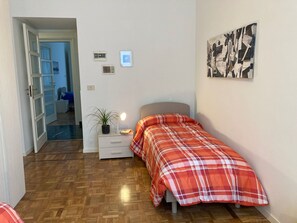 Room - für 6 Personen ca. 110 m² in Cuneo, Piemont (Provinz Cuneo) by Interhome (Cuneo)