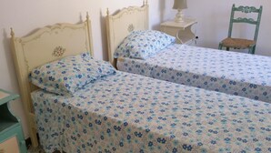 Room - in Strandnähe by Interhome (Marina Serra)