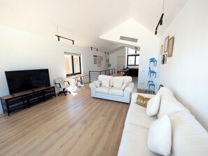 Living area - 2BR Somabay Villa w Seaviews w Free Beach & Pool & Terrace - Seascape Stays (Somabay)