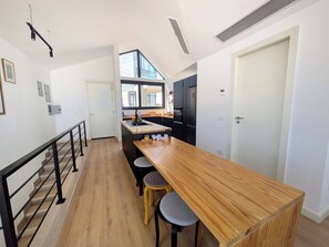 Private kitchen - 2BR Somabay Villa w Seaviews w Free Beach & Pool & Terrace - Seascape Stays (Somabay)