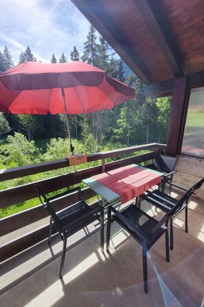 Outdoor dining - Fewo Pistenblick by Interhome (Giswil)