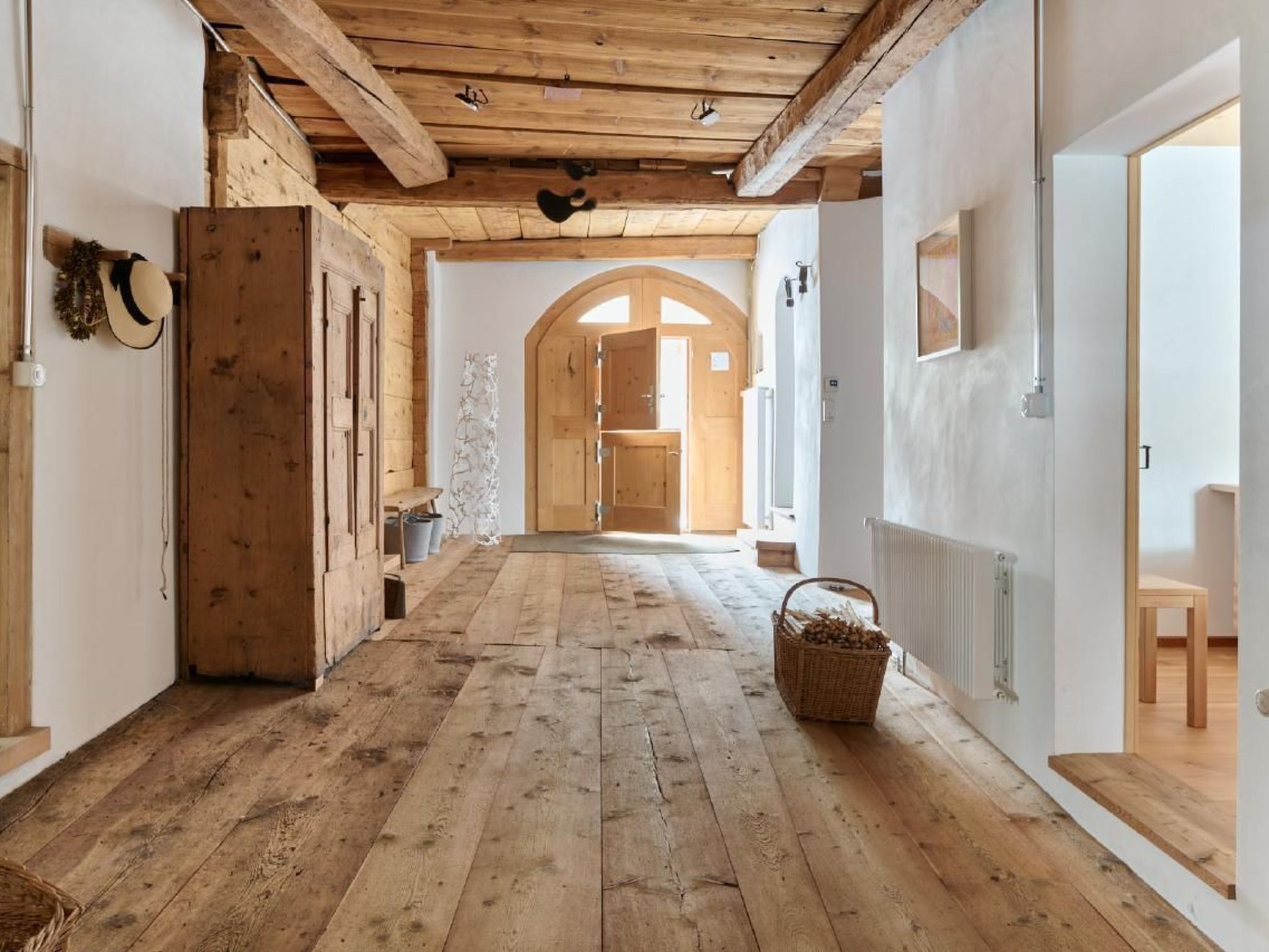 المنشأة من الداخل