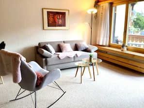 TV - Azalea 6 by Interhome (Pontresina)
