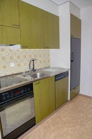 Fridge, oven, dishwasher, cookware/dishes/utensils - Azalea 6 by Interhome (Pontresina)