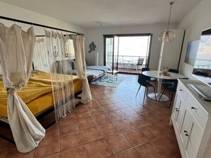 1 camera, accesso a Internet