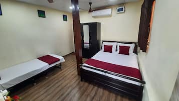 Deluxe-Zimmer, Terrasse, Gartenblick