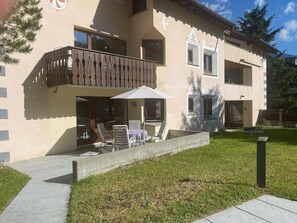 Outdoor dining - Sassella 2a by Interhome (La Punt-Chamues-ch)