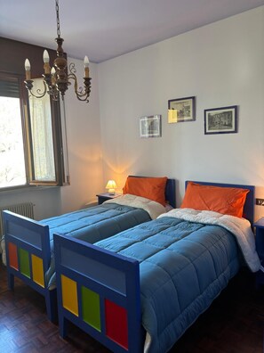 2 habitaciones, tabla de planchar con plancha y wifi gratis