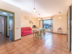 TV - Wohnung 'Mirti Bianchi Santa Teresa by Interhome (Santa Teresa di Gallura)