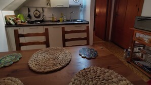 Private kitchen - La Perla dell'ALta Via Wohnung mit Park by Interhome (Borzonasca)