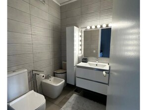 Towels - Apartment  by Interhome (Lugano)