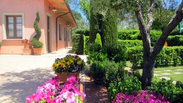 Enceinte de lâhĂ©bergement