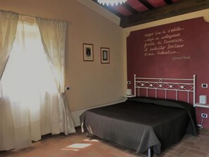 Internet - 'Villa Poesia by Interhome (Gallicano)