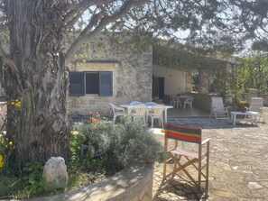 Outdoor dining - Casina GiuSaFra von Holiday World by Interhome (Fasano)