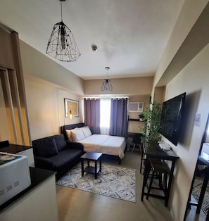 Silitysrauta/-lauta, Wi-Fi, vuodevaatteet, pääsy pyörätuolilla