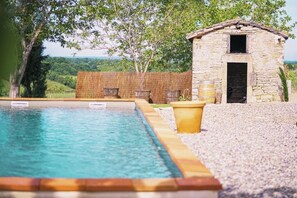 Pool - Gîte in the heart of the vineyards (Larroque)