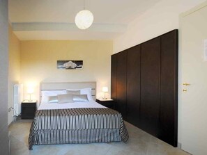 5 bedrooms - Vacation home  by Interhome (Montelabbate)