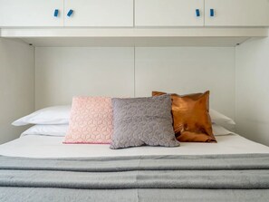 Internet - Ebene zwischen dem Ätna und dem Sizilianischen Meer by Interhome (Mascali)