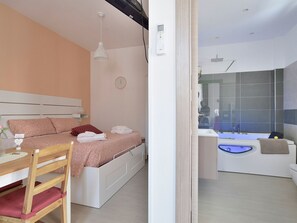 Internet - Romantisches Zimmer mit Jacuzzi by Interhome (Scicli)