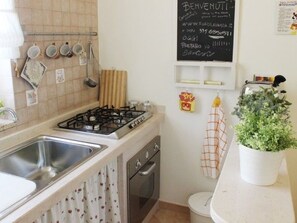 Fridge, oven, cookware/dishes/utensils - in Itria Tal Apulien by Interhome (Martina Franca)