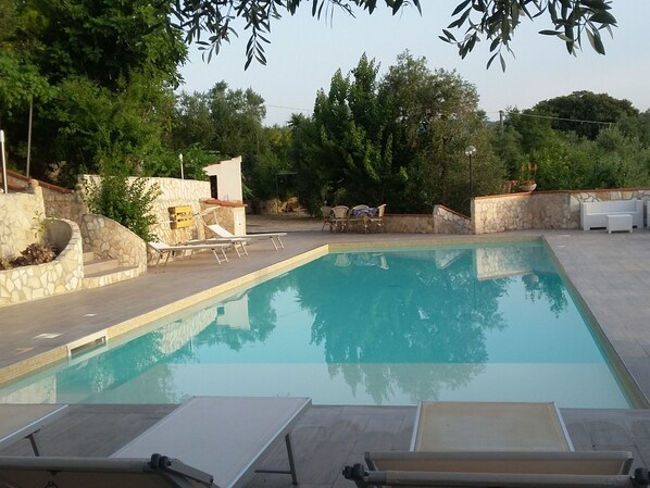 Pool - Brandneue Wohnung in Villa mit Schwimmbad by Interhome (Peschici)